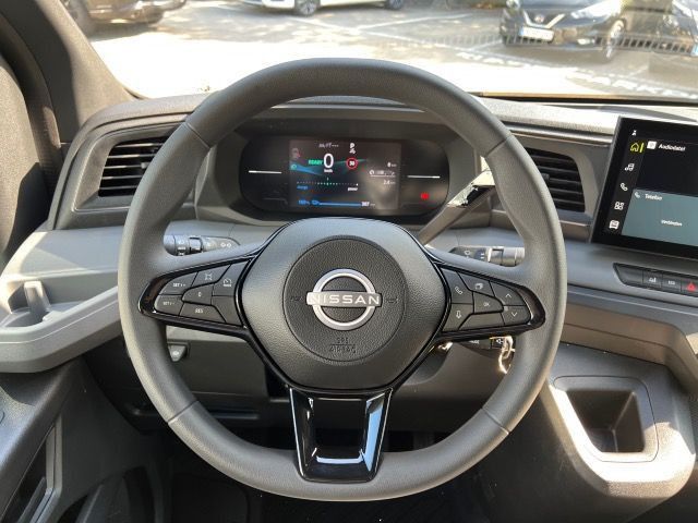 Nissan Interstar 2025