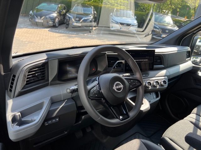 Nissan Interstar 2025