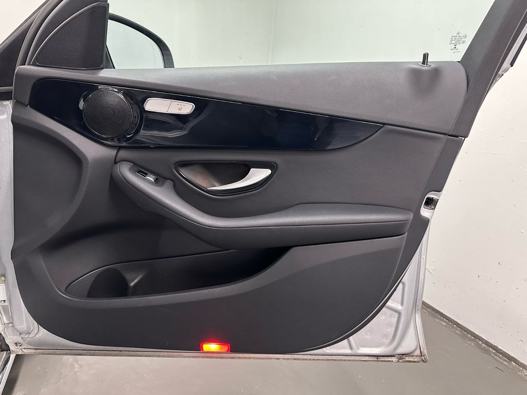 Mercedes-Benz C 200 2021