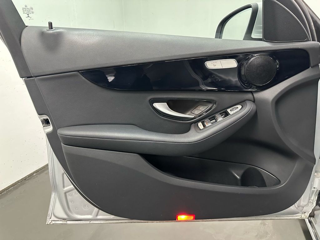 Mercedes-Benz C 200 2021