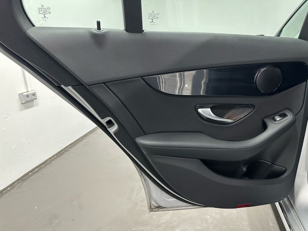 Mercedes-Benz C 200 2021