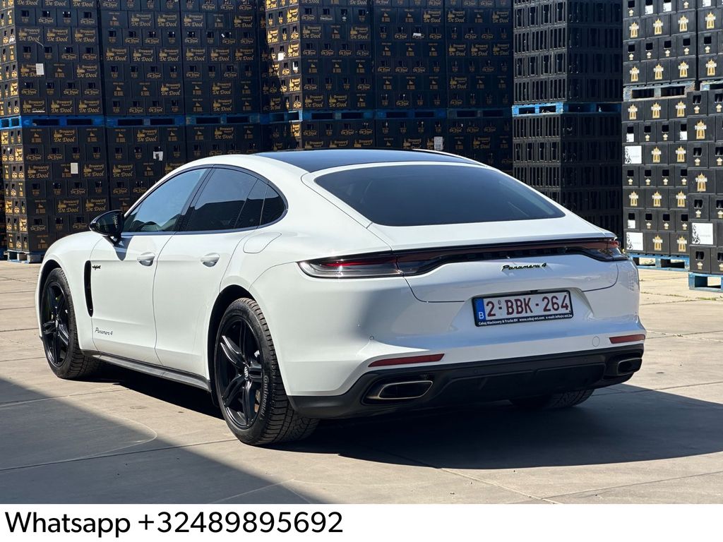 Porsche Panamera 2021