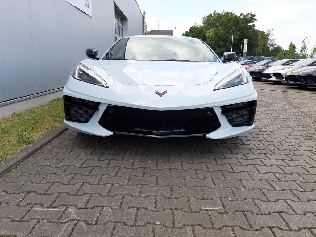 Corvette C8 2025