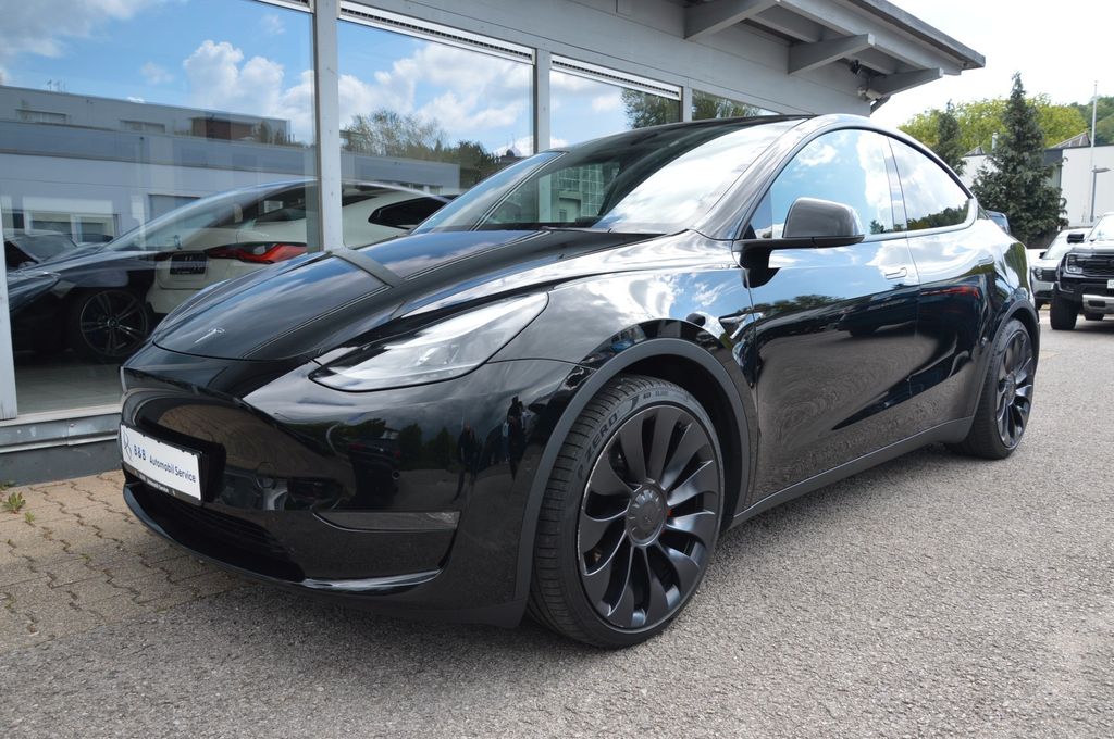 Tesla Model Y 2022