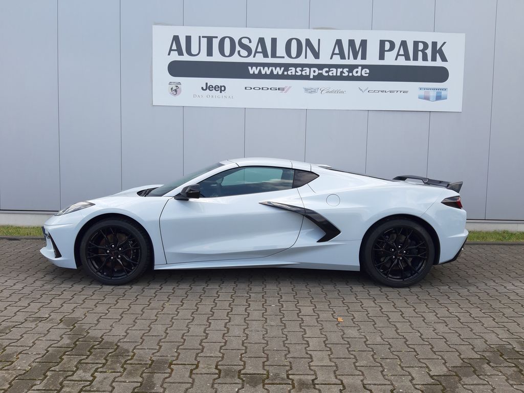 Corvette C8 2025