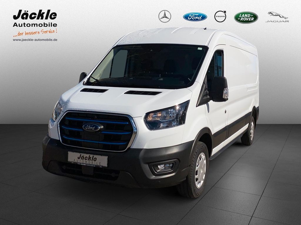 Ford Transit 2023