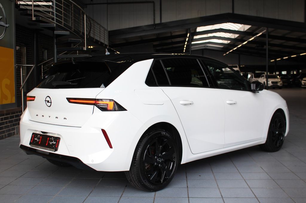 Opel Astra 2023