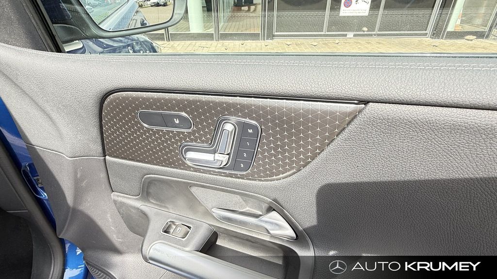 Mercedes-Benz B 220 2024