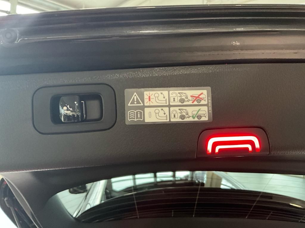 Mercedes-Benz C 300 2024