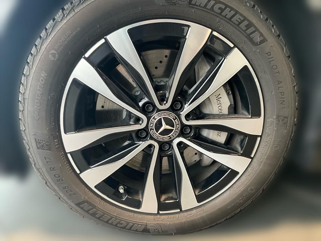 Mercedes-Benz C 300 2024