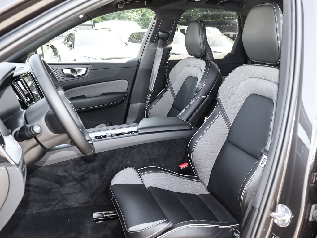 Volvo XC60 2024