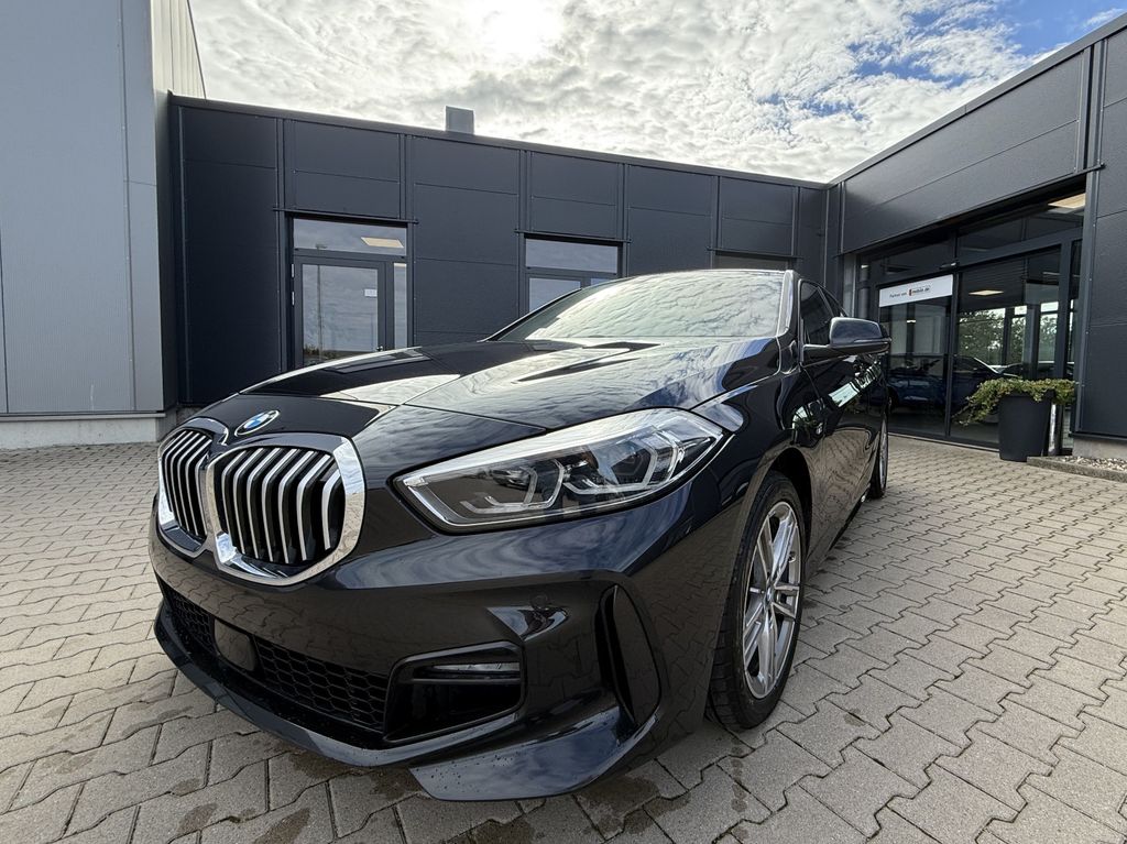 BMW 118 2021