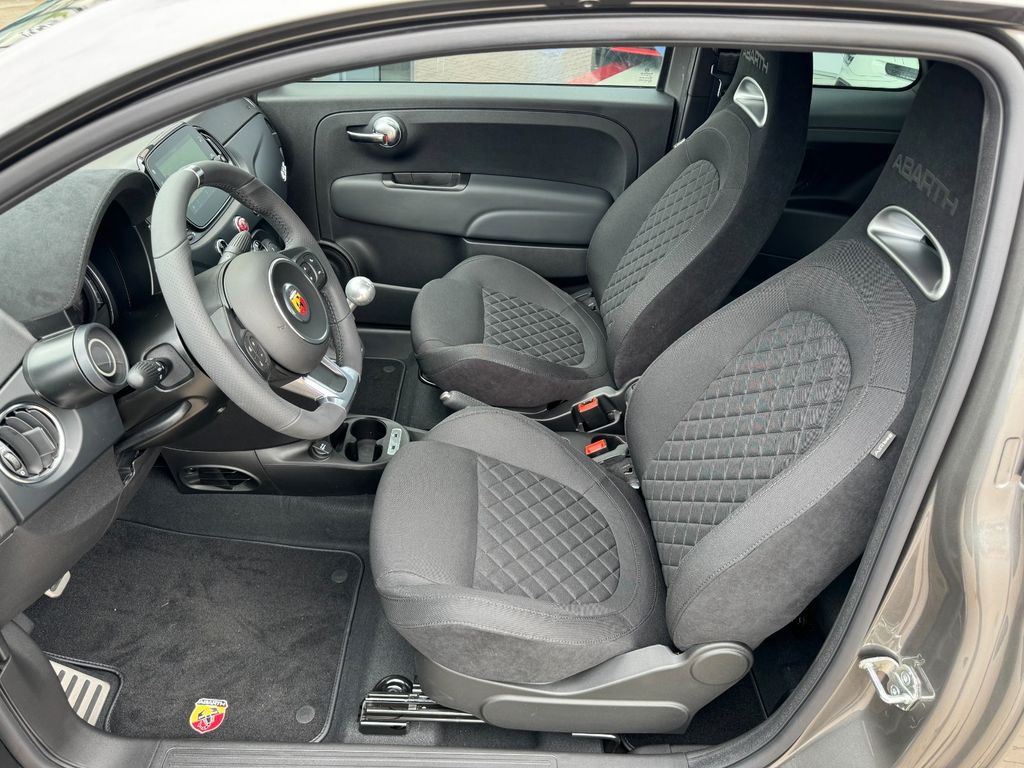 Abarth 595 2024
