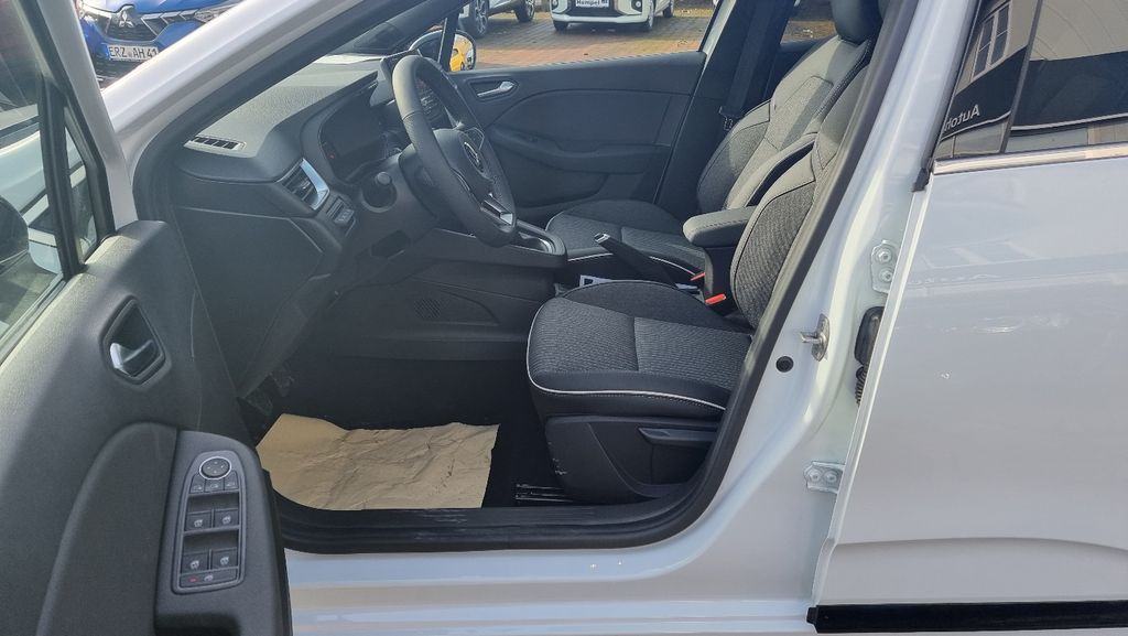 Mitsubishi Colt 2025
