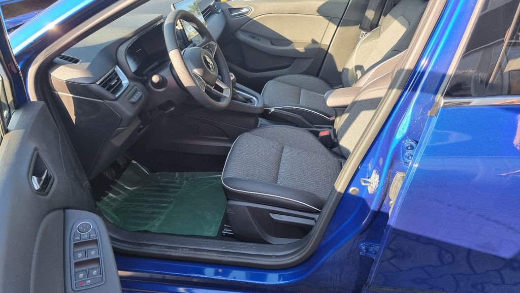 Mitsubishi Colt 2025