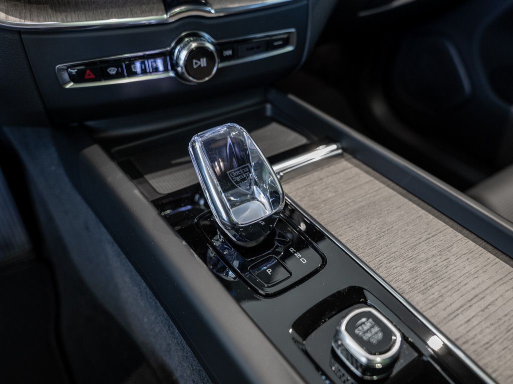 Volvo XC60 2025