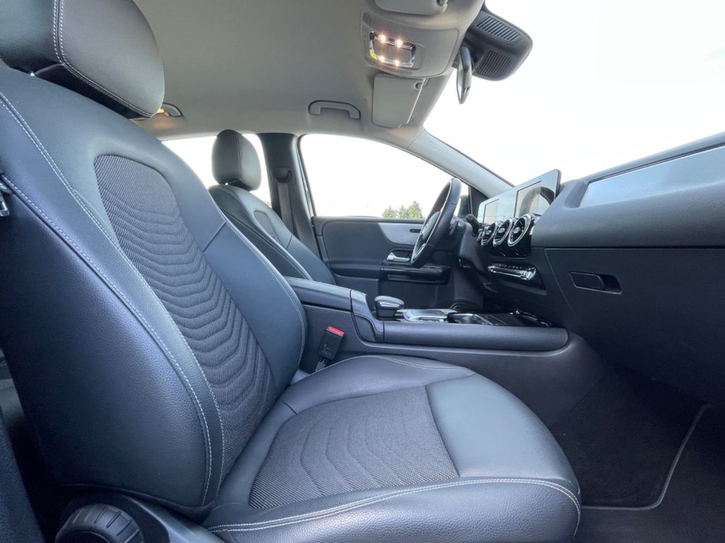 Mercedes-Benz B 180 2021