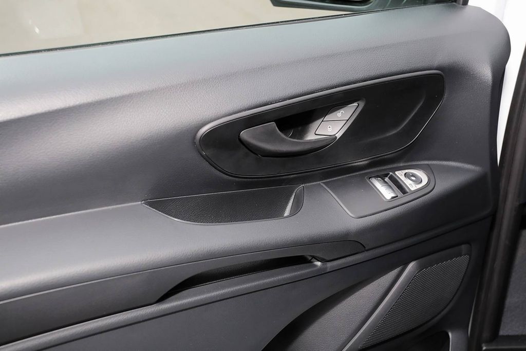 Mercedes-Benz Vito 2024