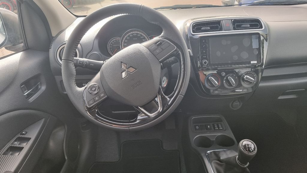 Mitsubishi Space Star 2025