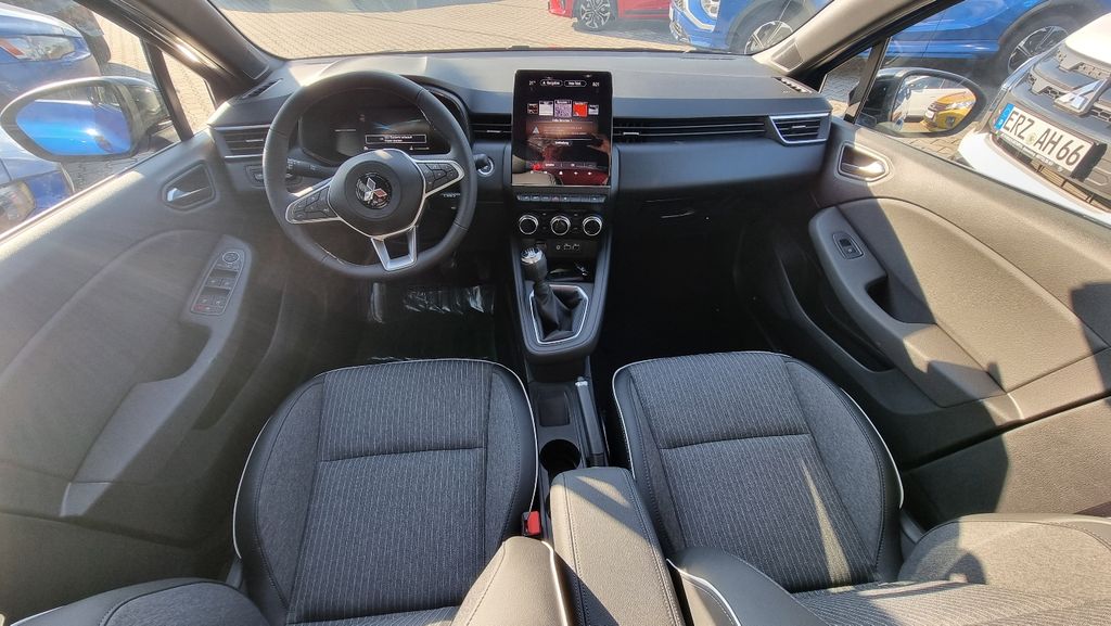 Mitsubishi Colt 2025