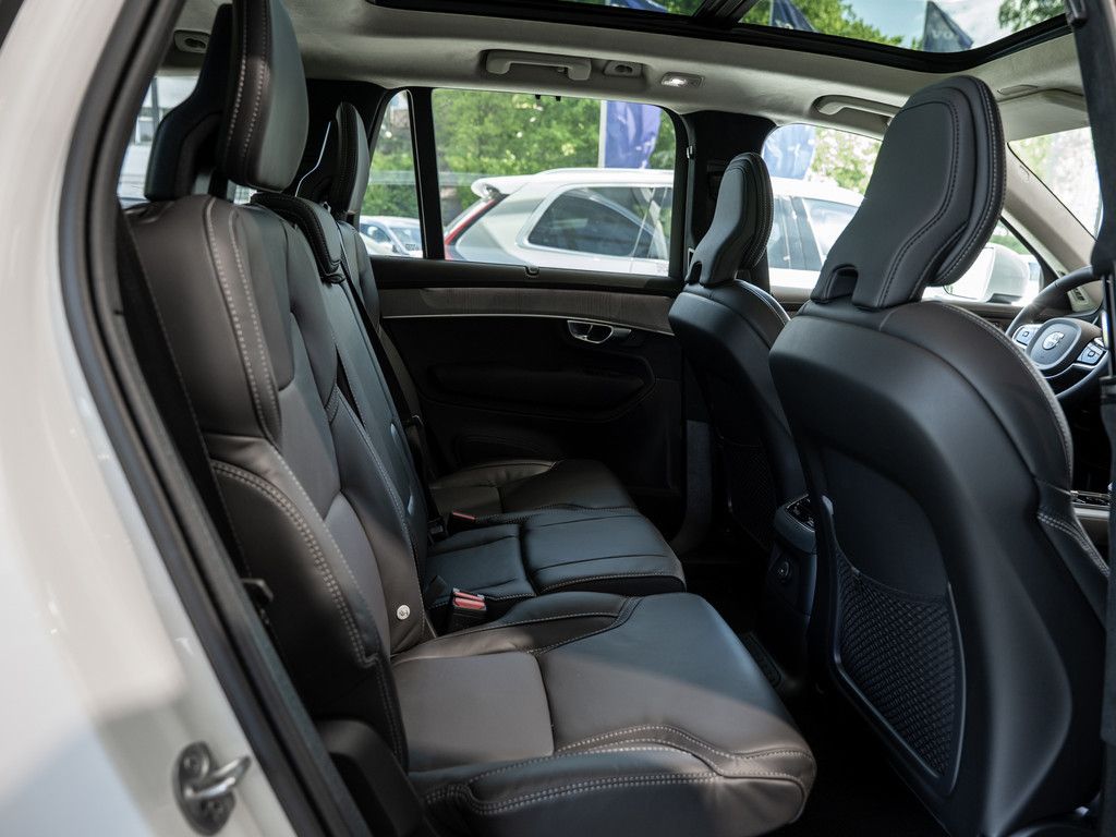 Volvo XC90 2025