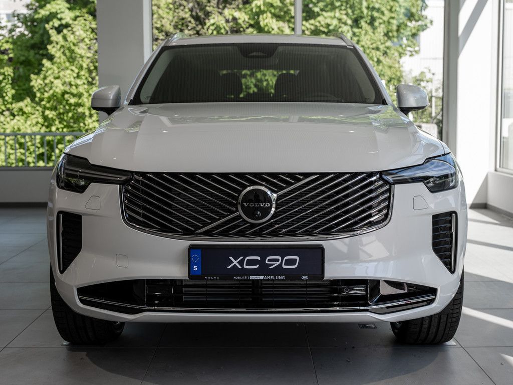 Volvo XC90 2025