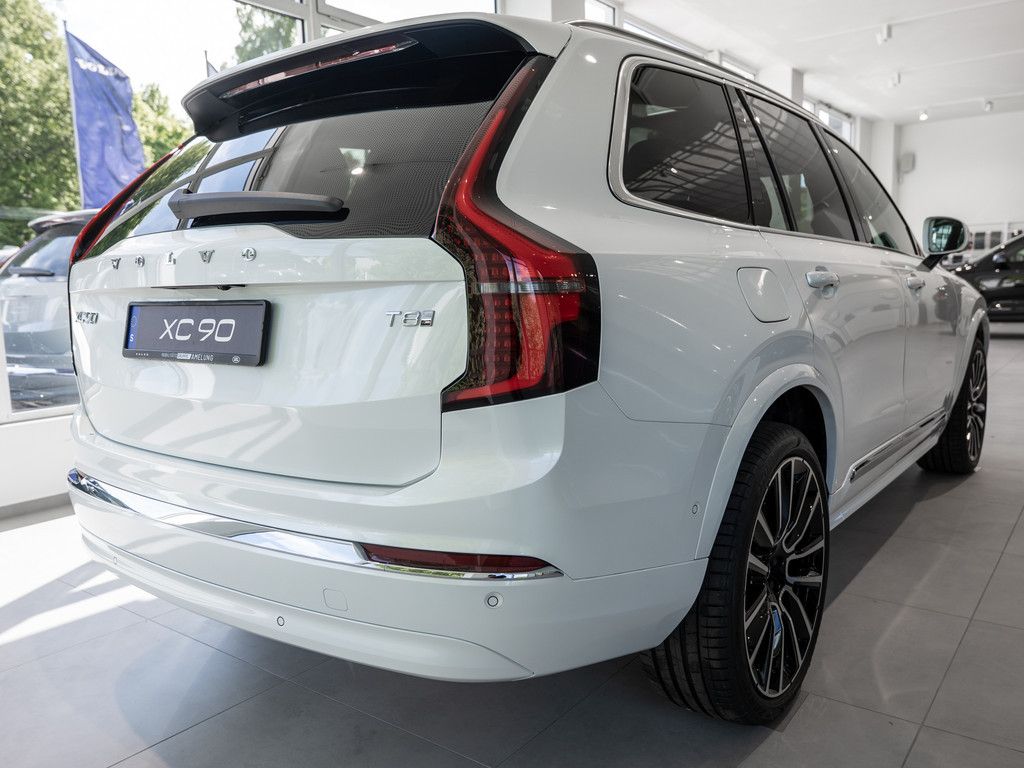 Volvo XC90 2025