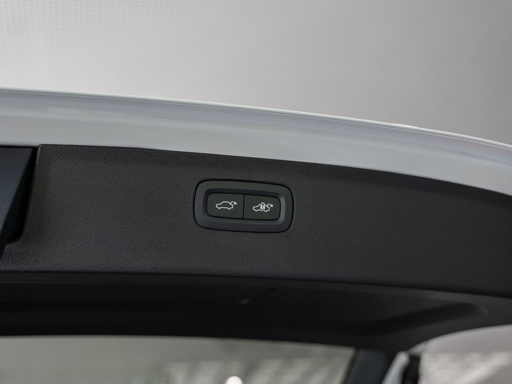 Volvo XC90 2025