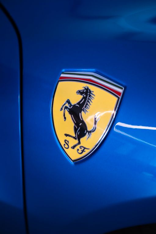 Ferrari 296 GTB 2025
