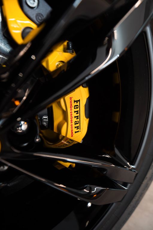 Ferrari 296 GTB 2025