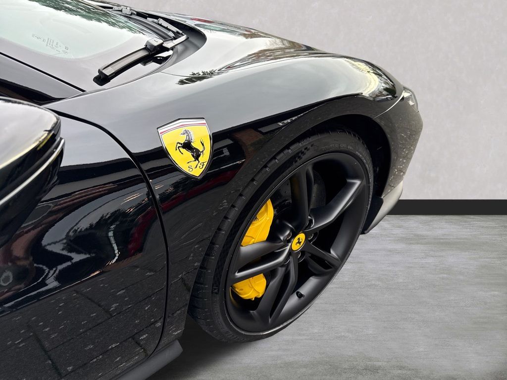 Ferrari 296 GTS 2023