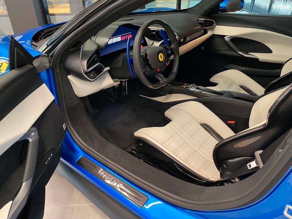 Ferrari 296 GTB 2025