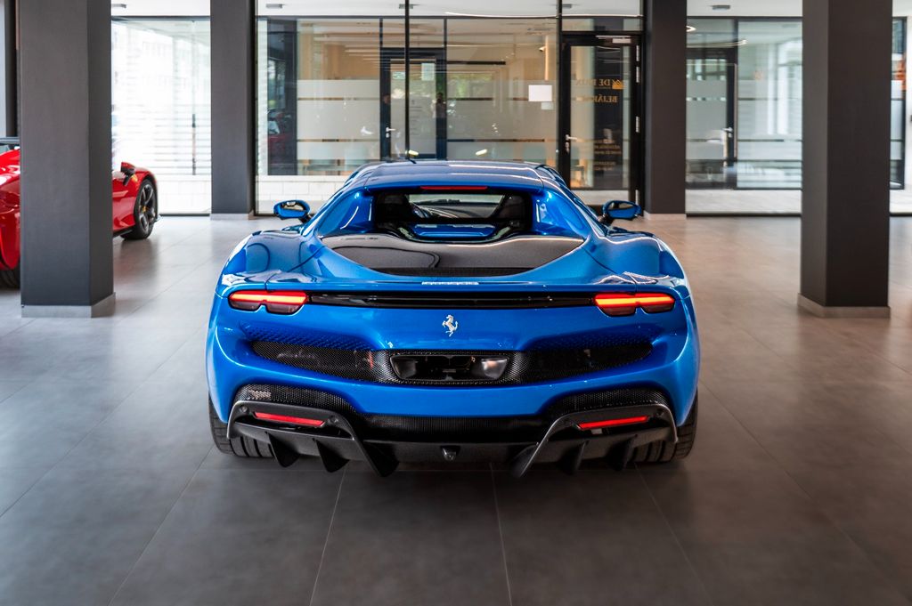 Ferrari 296 GTB 2025