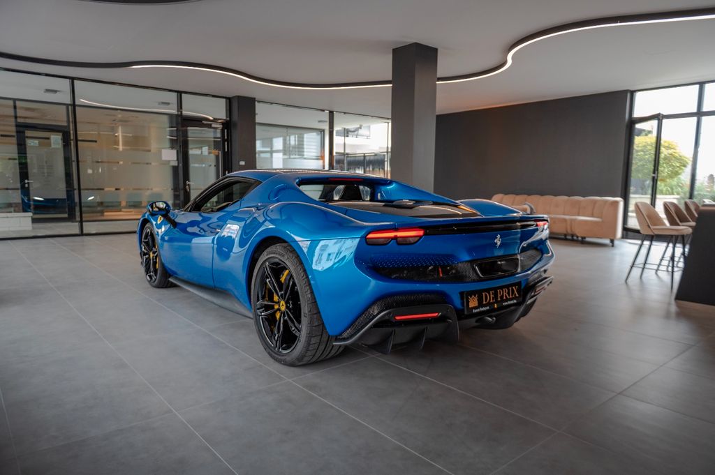 Ferrari 296 GTB 2025