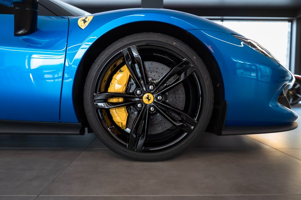 Ferrari 296 GTB 2025