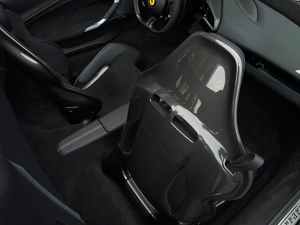 Ferrari 296 GTS 2023