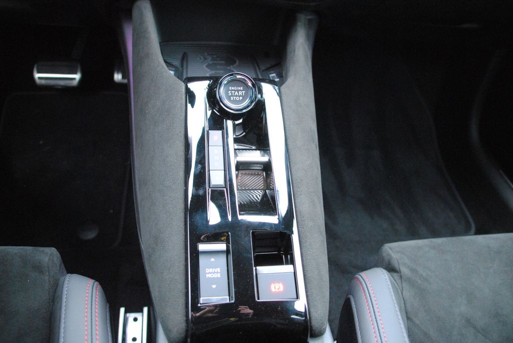 Alfa Romeo Junior 2025