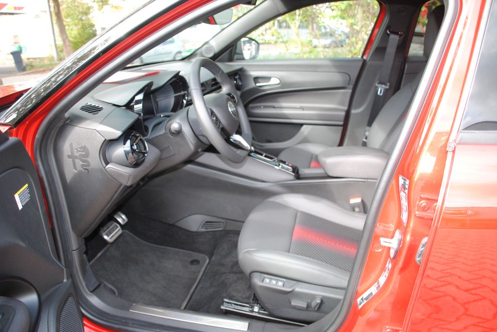 Alfa Romeo Junior 2024