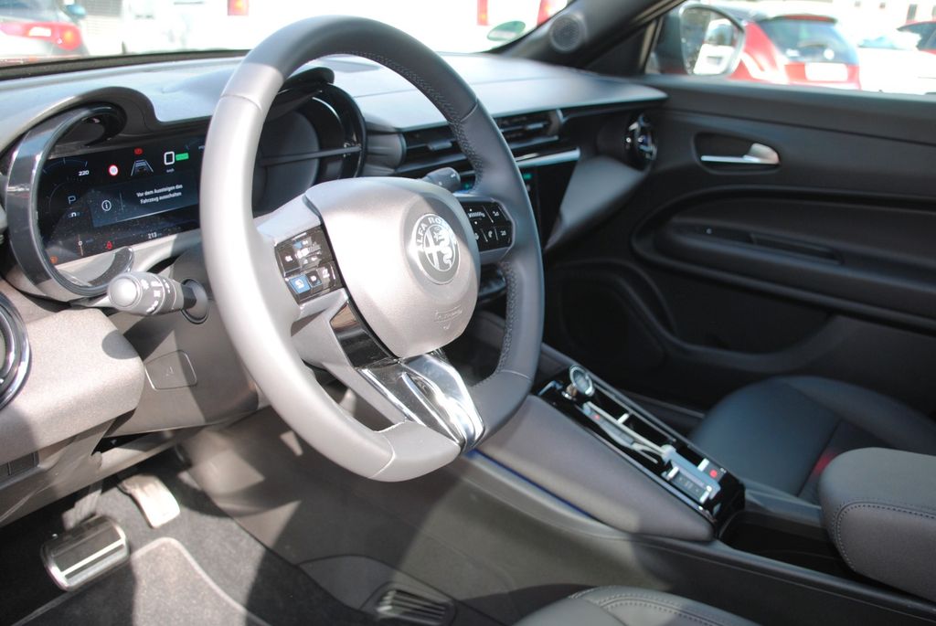 Alfa Romeo Junior 2024