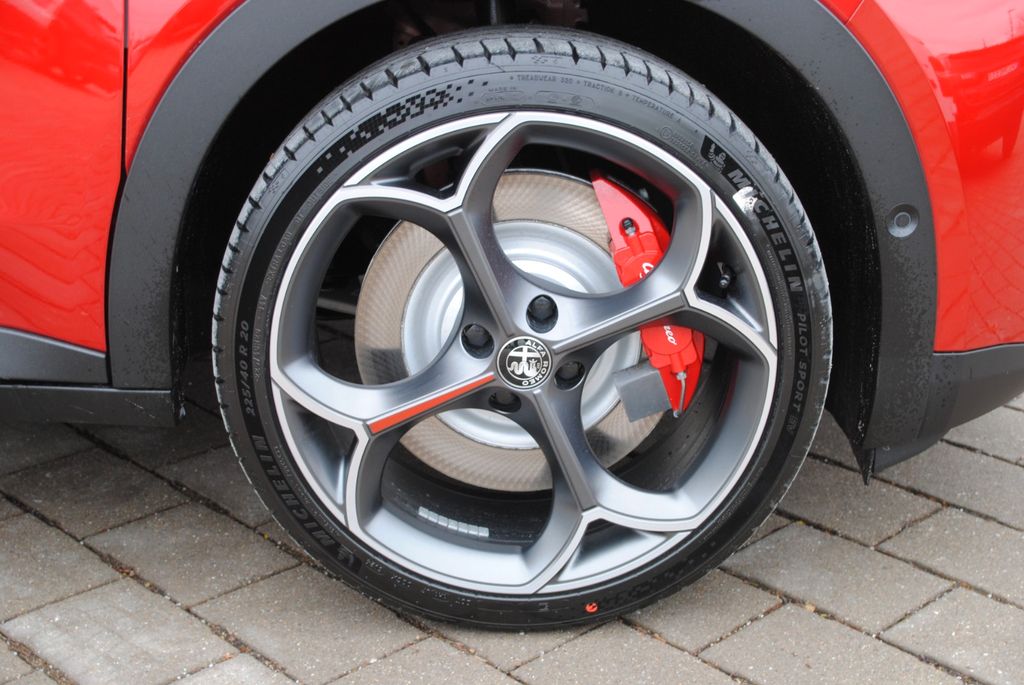 Alfa Romeo Junior 2025