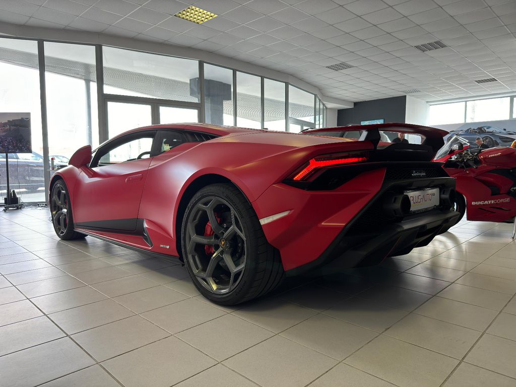 Lamborghini Huracán 2024