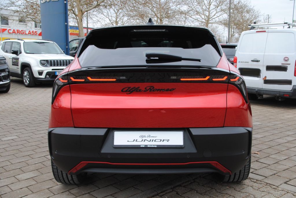 Alfa Romeo Junior 2025