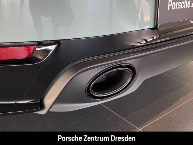 Porsche 992 2025