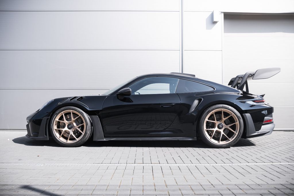 Porsche 992 2024