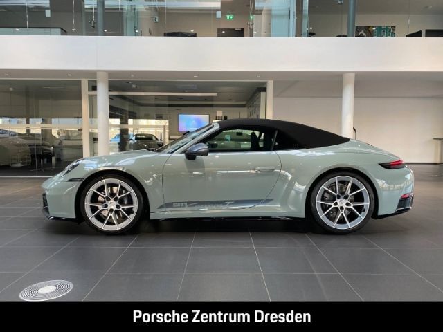 Porsche 992 2025