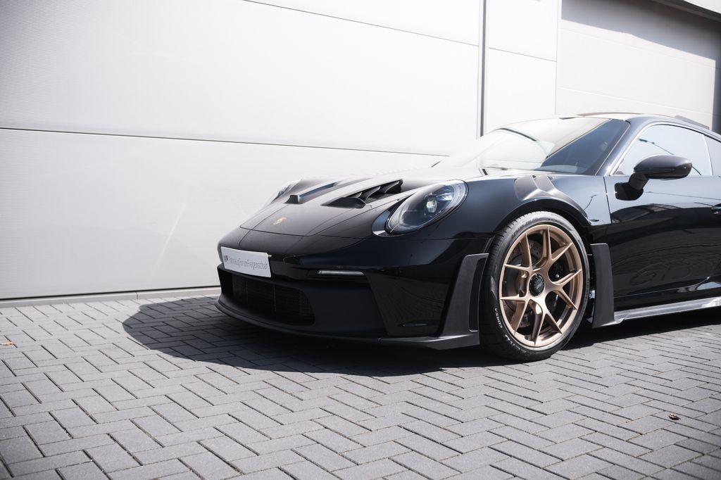 Porsche 992 2024