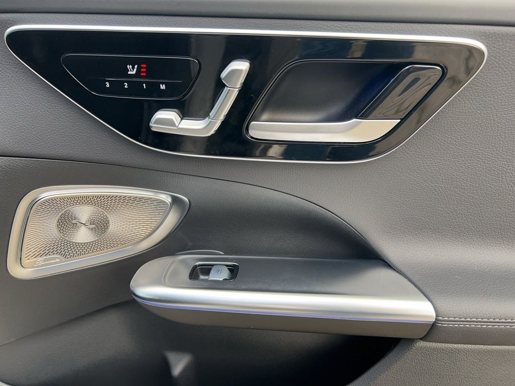 Mercedes-Benz C 300 2024