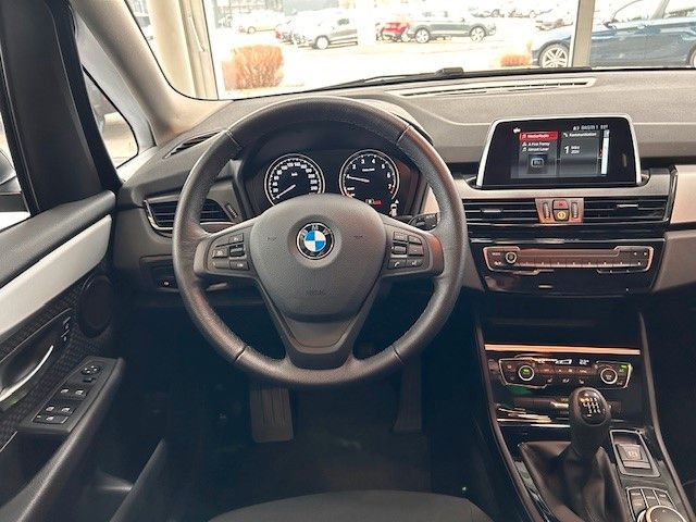 BMW 218 2021