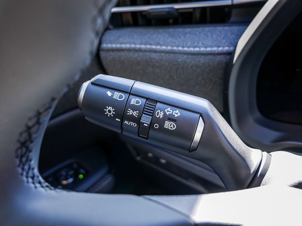 Lexus LBX 2025