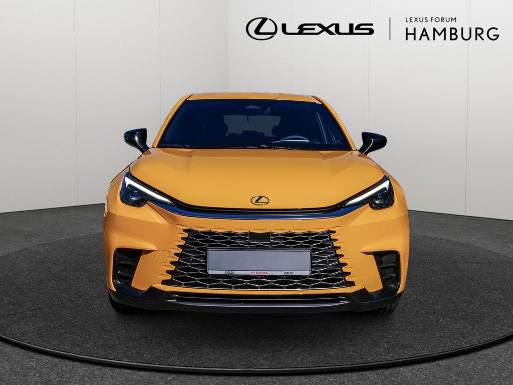 Lexus LBX 2025